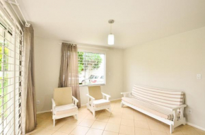 Apartamento térreo perto de tudo no Campeche N1771